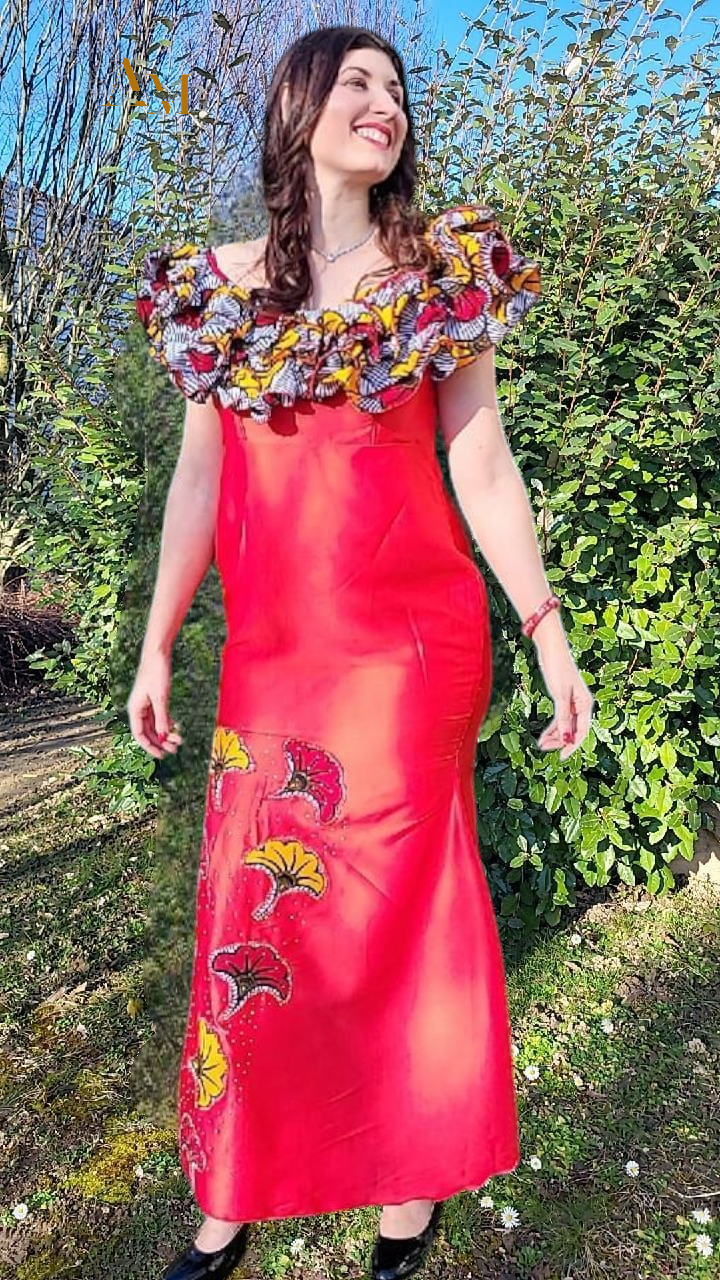 ROBE DE SOIREE A EPAULES DENUDEES