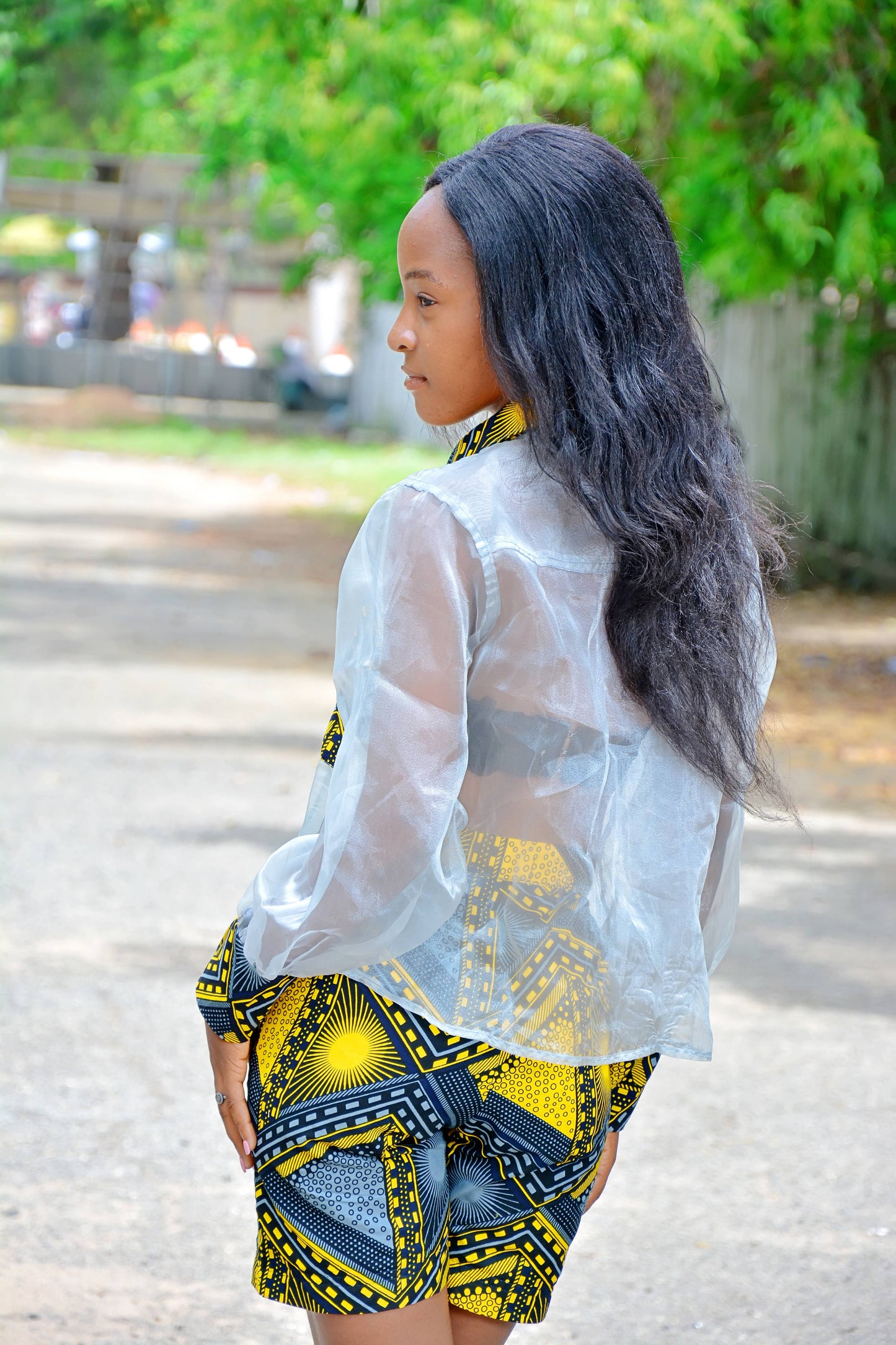 CHEMISE EN TULLE À MANCHES LONGUE - ADJOVIMARK