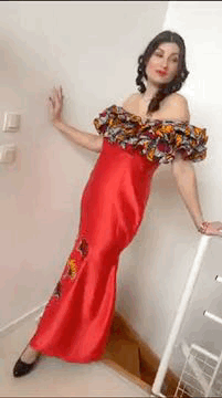ROBE DE SOIREE A EPAULES DENUDEES - ADJOVIMARK