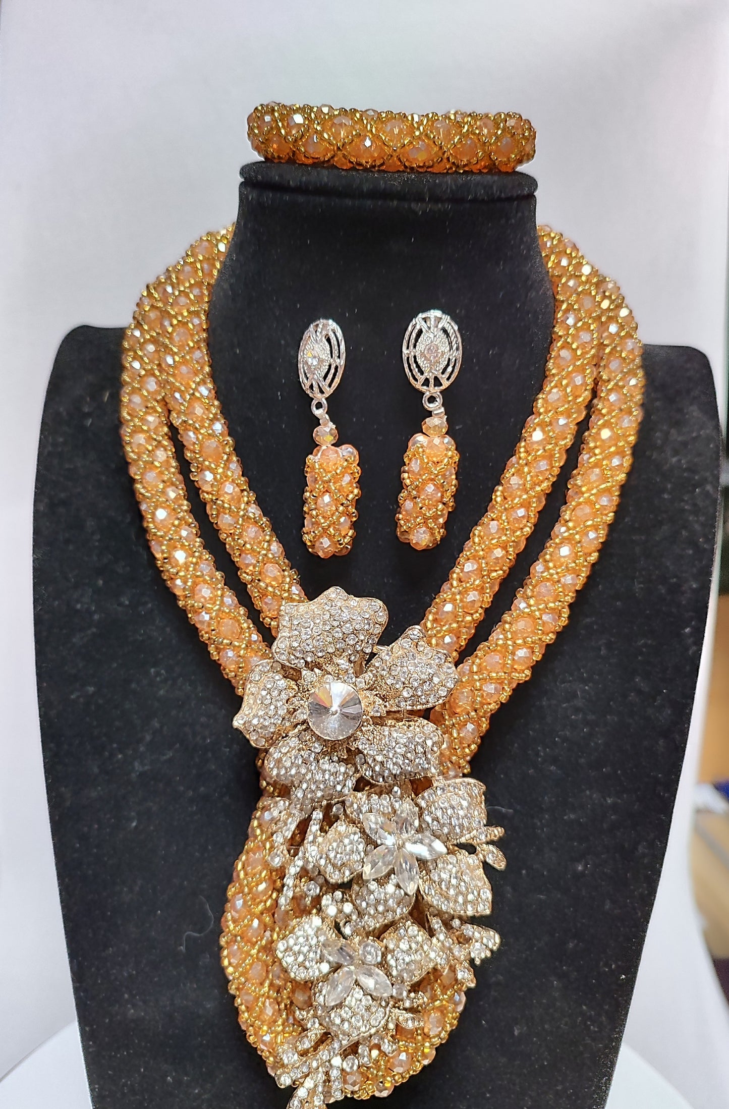 ENSEMBLE DE BIJOUX  ADJOPERLE - ADJOVIMARK