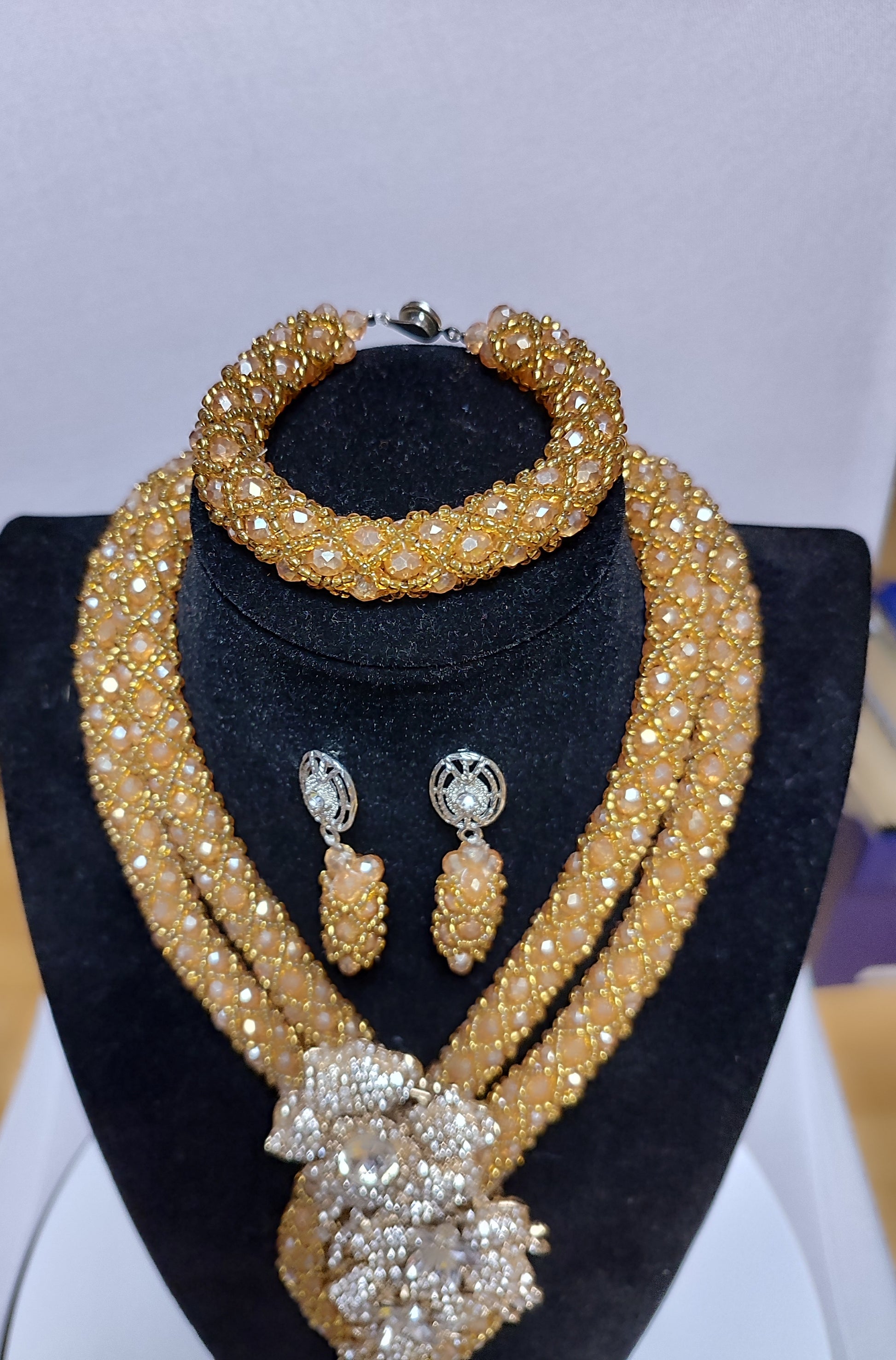 ENSEMBLE DE BIJOUX  ADJOPERLE - ADJOVIMARK