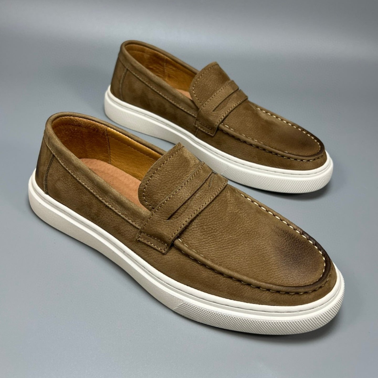 Casual Men's Genuine Retro Soft Bottom Calf Leather Shoes - ADJOVIMARK