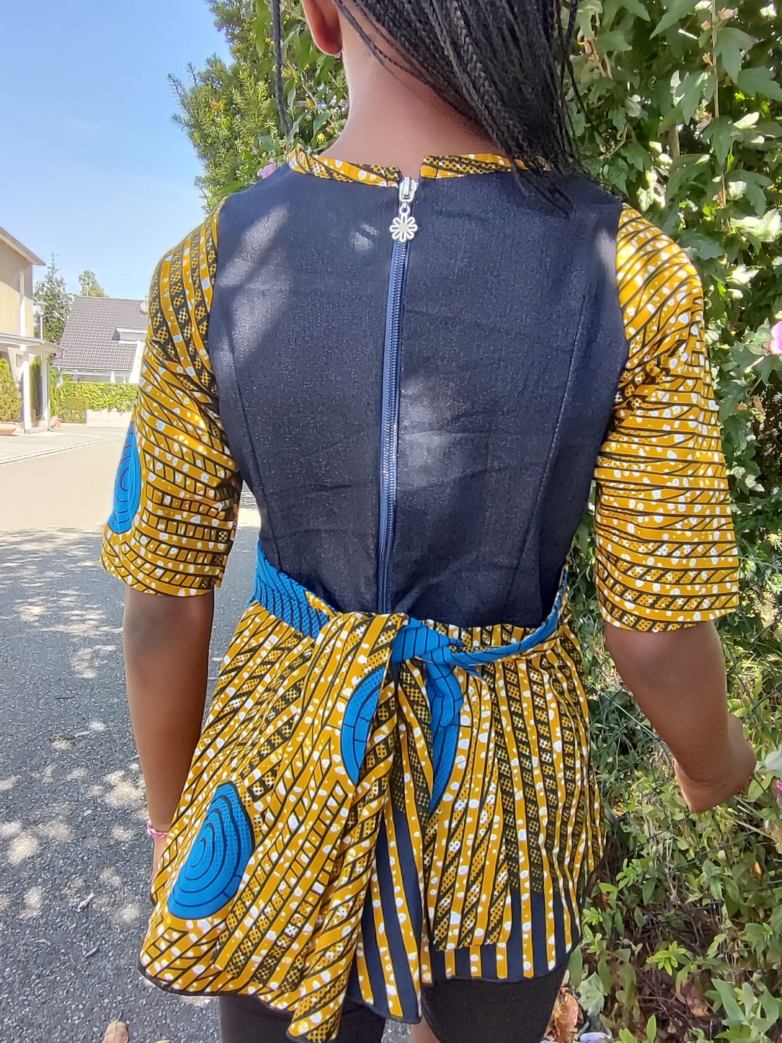 BEL CORSAGE POUR FILLE - ADJOVIMARK